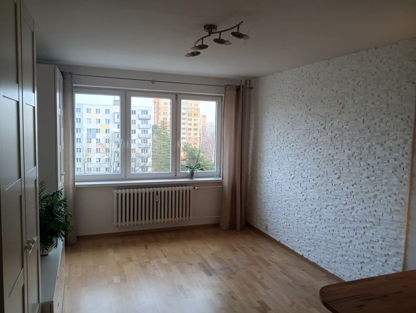 Prenájom bytu 1-izbový 27 m², Zdeňka Štěpánka, Ostrava, Moravskoslezský kraj Prenájom bytu 1-izbový 27 m², Zdeňka Štěpánka, Ostrava, Moravskoslezský kraj