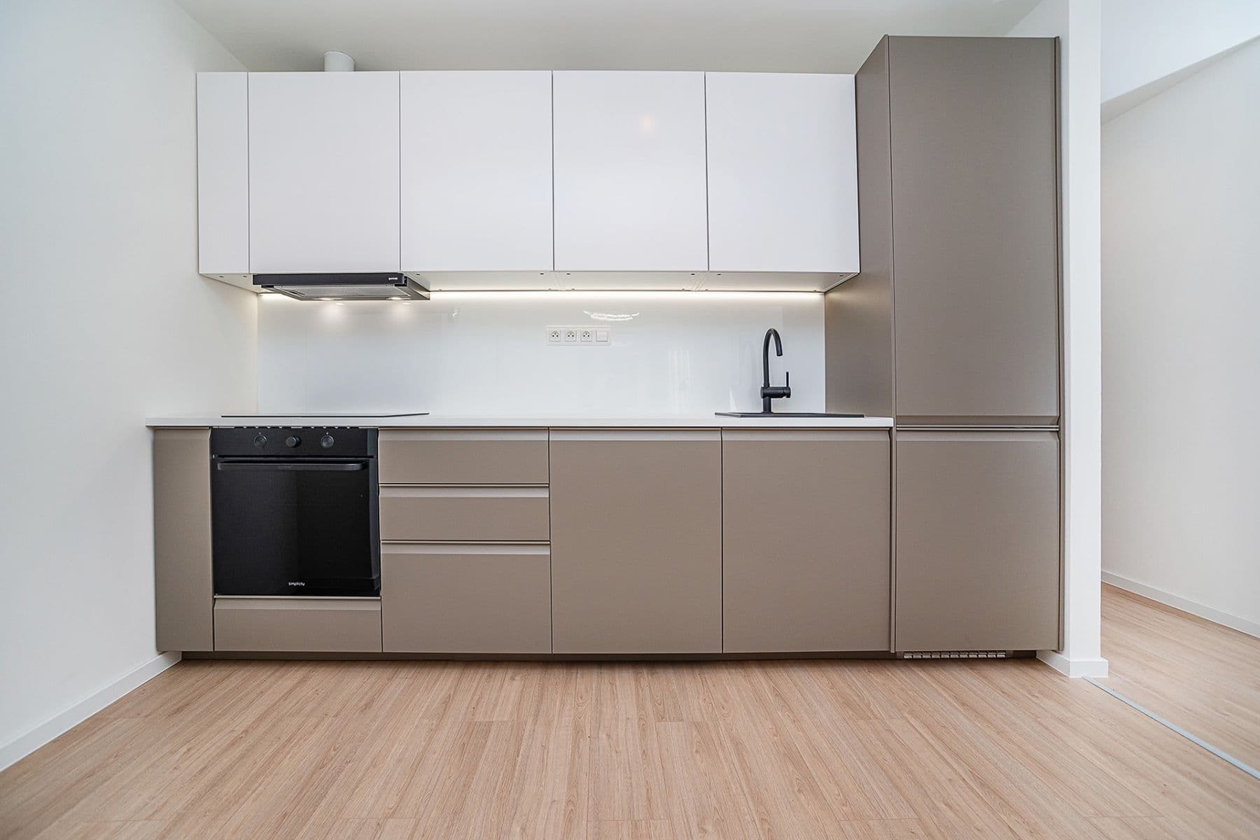 Predaj bytu 2-izbový 42 m², Ruská, Praha, Praha Predaj bytu 2-izbový 42 m², Ruská, Praha, Praha