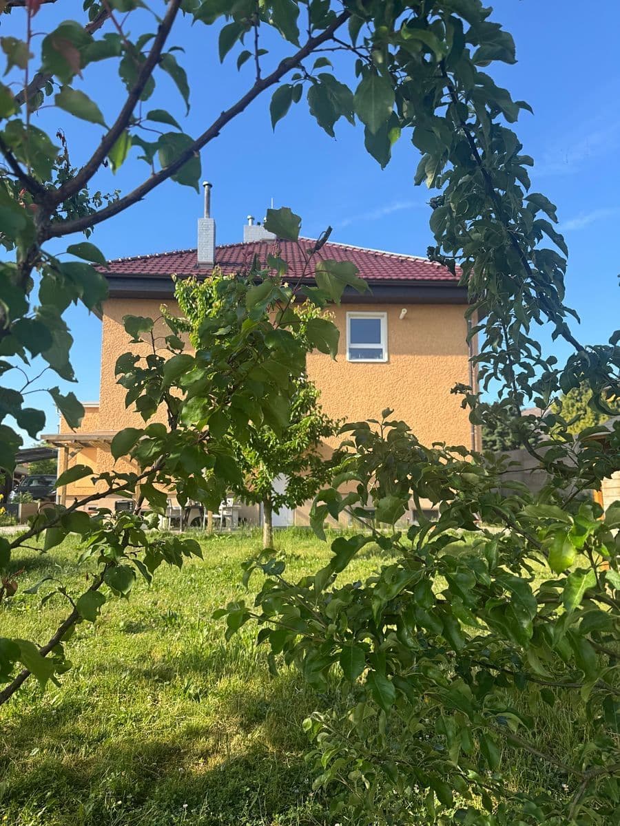 Predaj domu 150 m², pozemok 799 m², Hronkova, Hradec Králové, Královéhradecký kraj Predaj domu 150 m², pozemok 799 m², Hronkova, Hradec Králové, Královéhradecký kraj