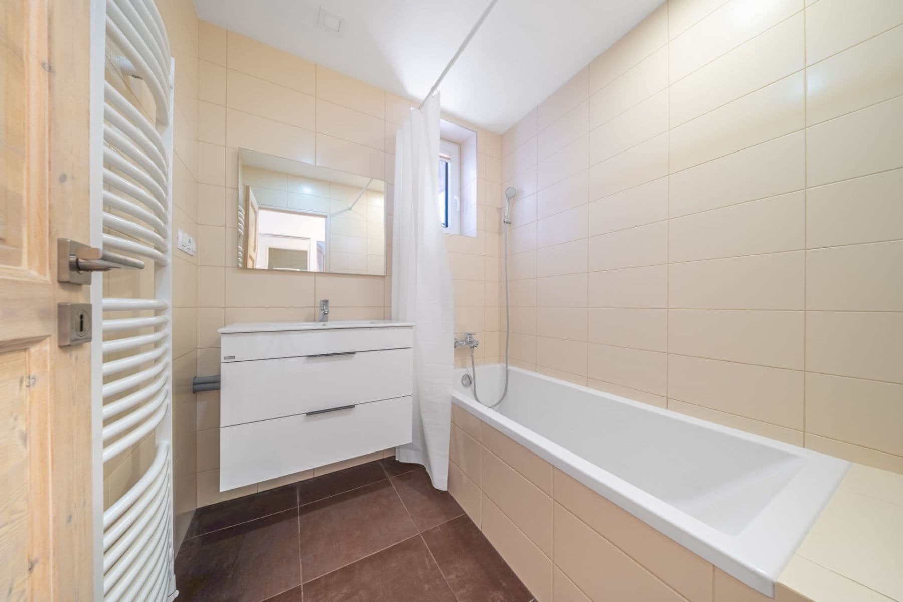 Predaj domu 150 m², pozemok 799 m², Hronkova, Hradec Králové, Královéhradecký kraj Predaj domu 150 m², pozemok 799 m², Hronkova, Hradec Králové, Královéhradecký kraj