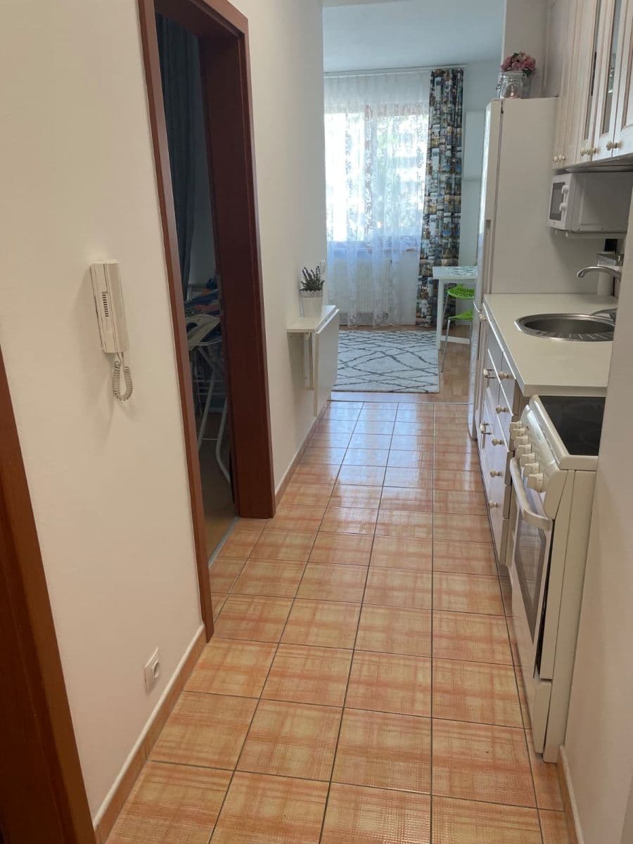 Prenájom bytu 2-izbový 42 m², Plzeňská, Praha, Praha Prenájom bytu 2-izbový 42 m², Plzeňská, Praha, Praha
