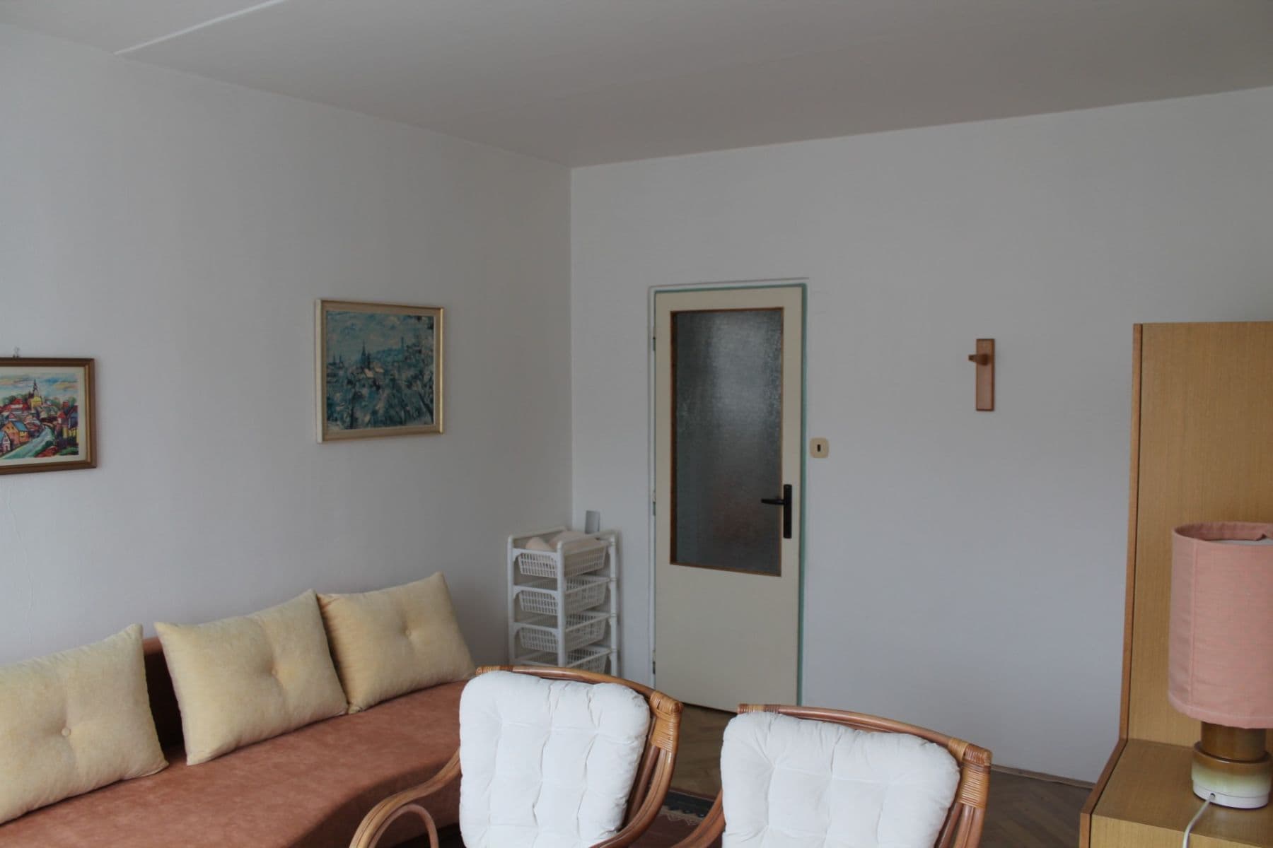 Prenájom bytu 4-izbový 84 m², Školní, Karlovy Vary, Karlovarský kraj Prenájom bytu 4-izbový 84 m², Školní, Karlovy Vary, Karlovarský kraj