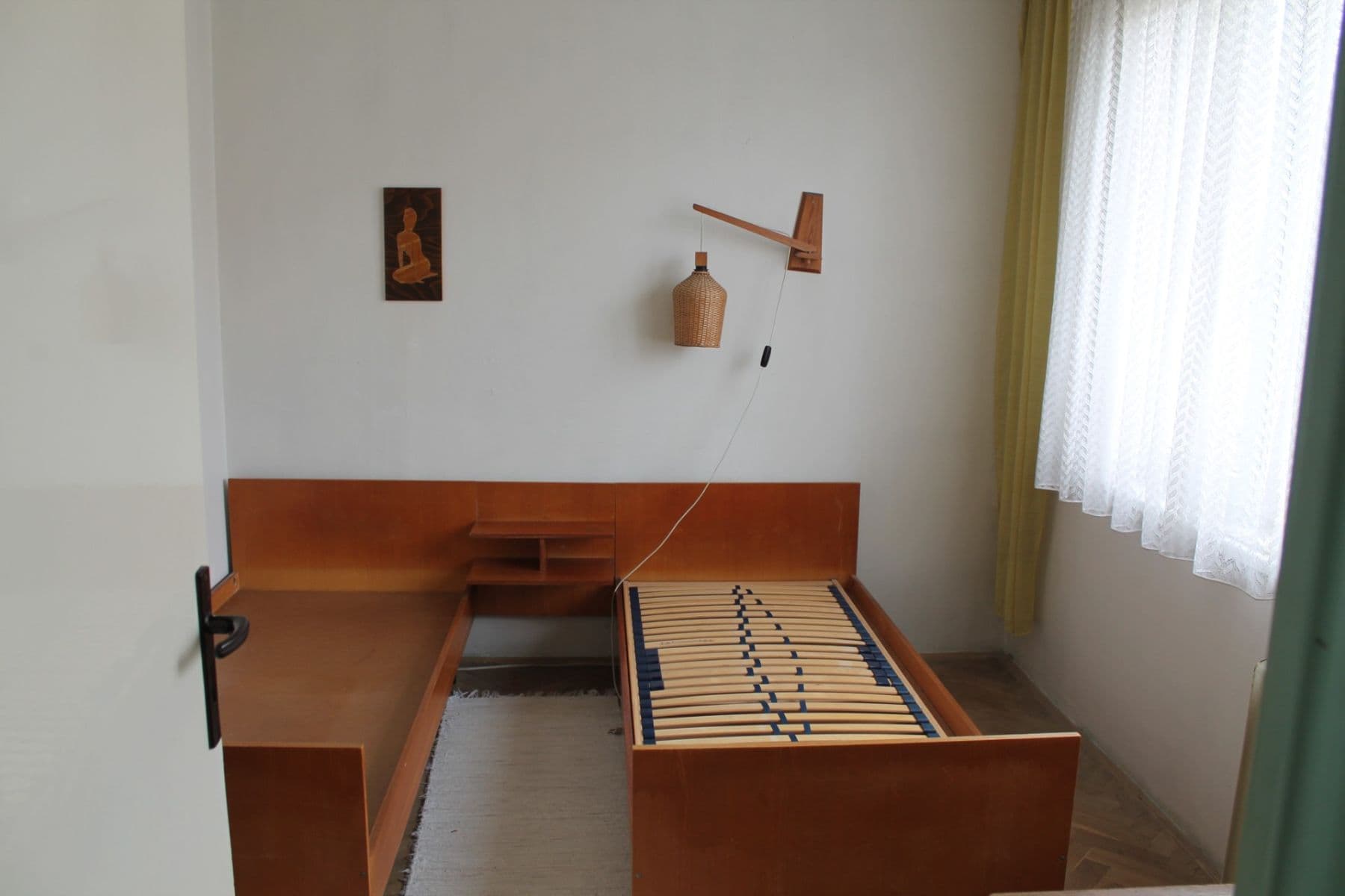 Prenájom bytu 4-izbový 84 m², Školní, Karlovy Vary, Karlovarský kraj Prenájom bytu 4-izbový 84 m², Školní, Karlovy Vary, Karlovarský kraj