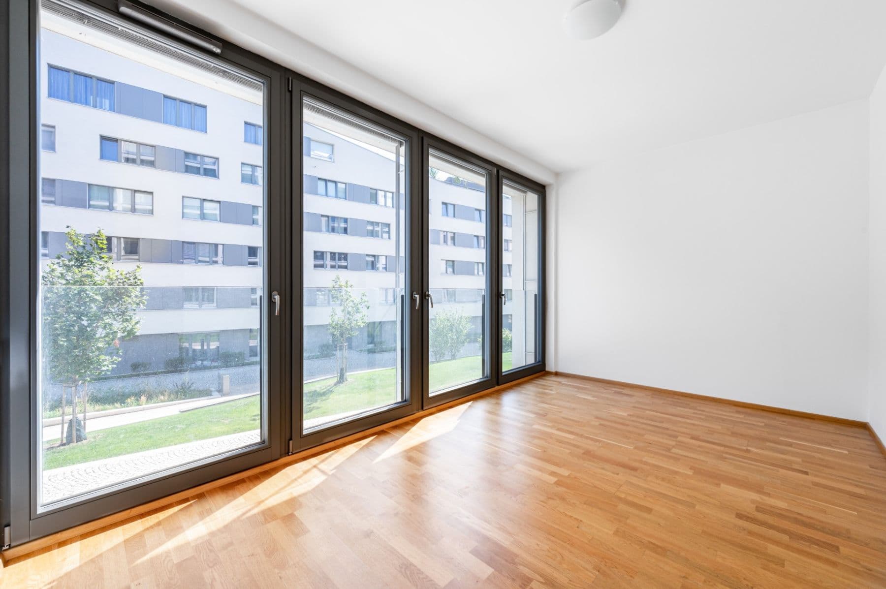 Prenájom bytu 2-izbový 58 m², U Mlýnského kanálu, Praha, Praha Prenájom bytu 2-izbový 58 m², U Mlýnského kanálu, Praha, Praha