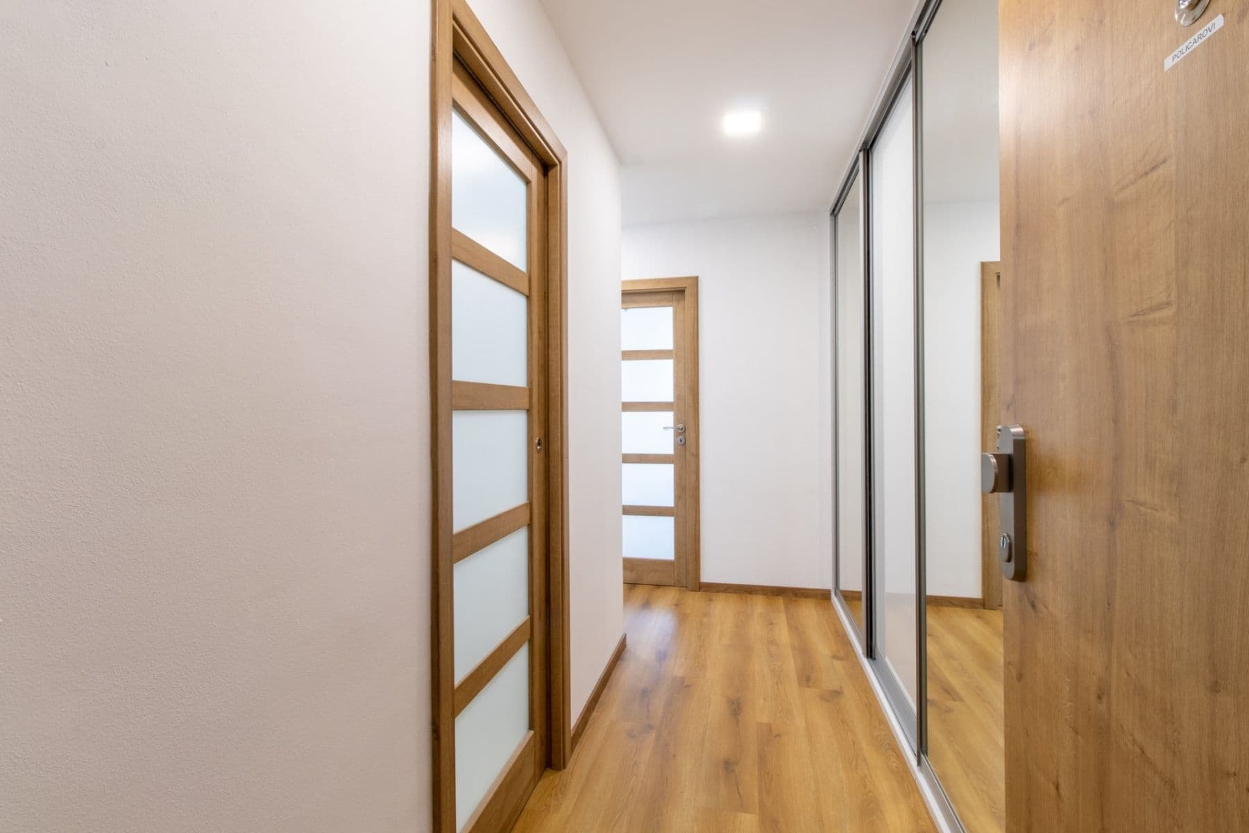 Prenájom bytu 2-izbový 50 m², Kurčatovova, Praha, Praha Prenájom bytu 2-izbový 50 m², Kurčatovova, Praha, Praha
