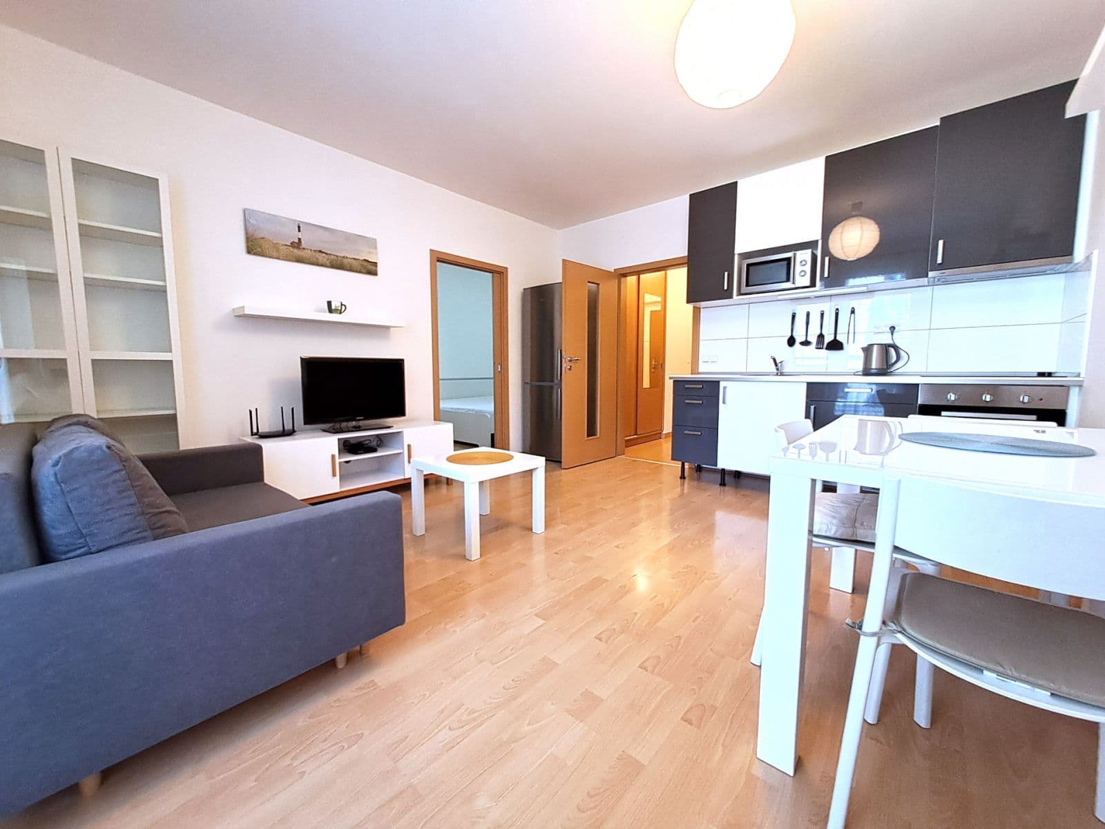Prenájom bytu 2-izbový 40 m², V Zahradách, Praha, Praha Prenájom bytu 2-izbový 40 m², V Zahradách, Praha, Praha