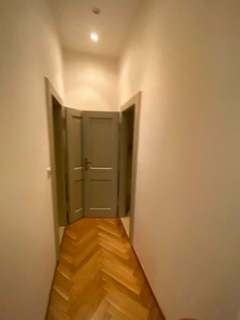 Prenájom bytu 1-izbový 40 m², Na Václavce, Praha, Praha Prenájom bytu 1-izbový 40 m², Na Václavce, Praha, Praha