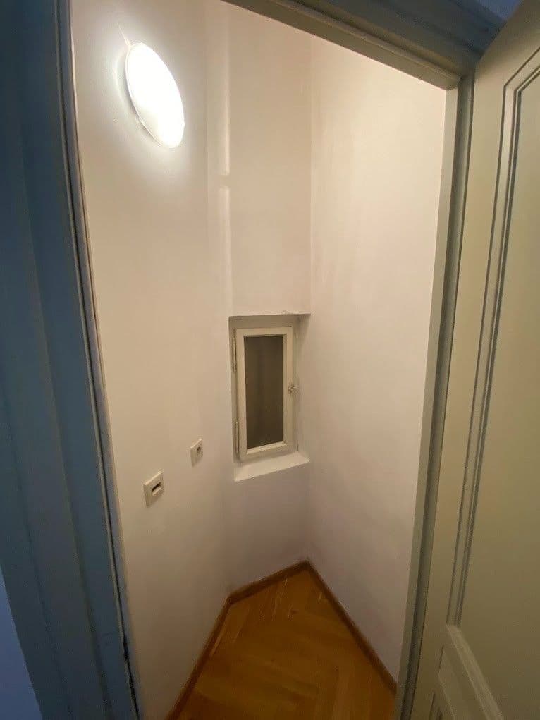 Prenájom bytu 1-izbový 40 m², Na Václavce, Praha, Praha Prenájom bytu 1-izbový 40 m², Na Václavce, Praha, Praha