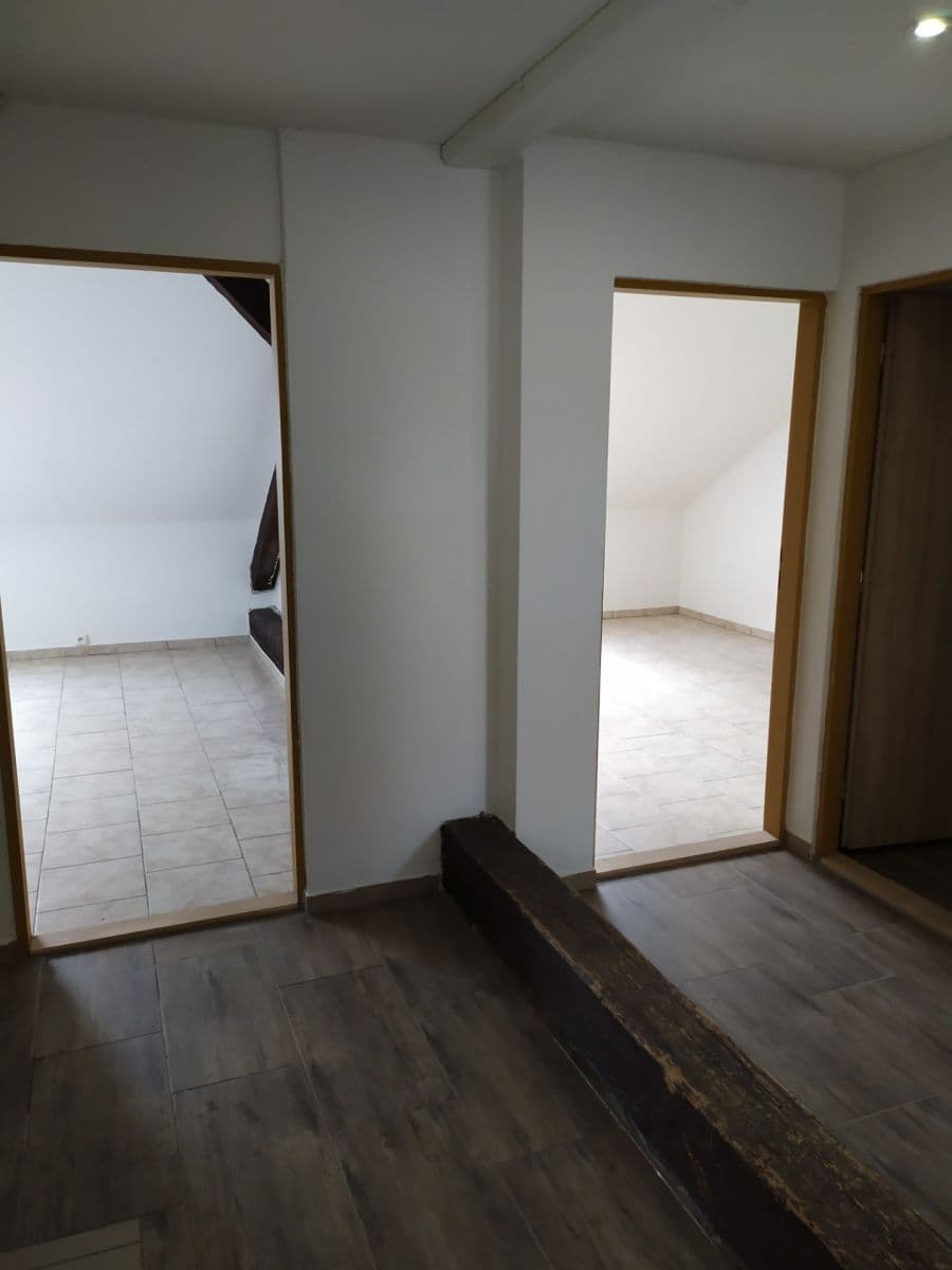 Prenájom bytu 5-izbový 160 m², Politických vězňů, Holýšov, Plzeňský kraj Prenájom bytu 5-izbový 160 m², Politických vězňů, Holýšov, Plzeňský kraj