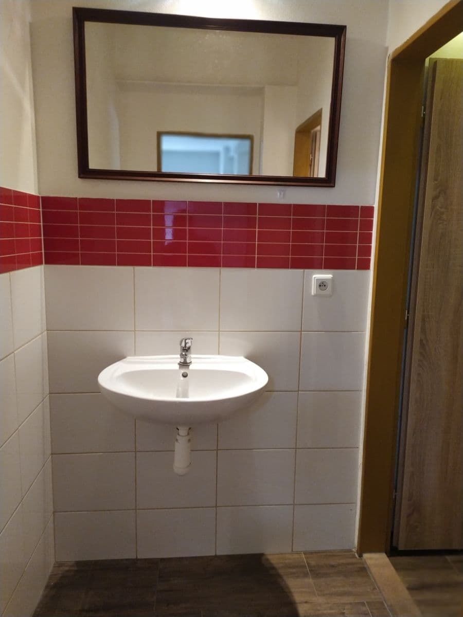 Prenájom bytu 5-izbový 160 m², Politických vězňů, Holýšov, Plzeňský kraj Prenájom bytu 5-izbový 160 m², Politických vězňů, Holýšov, Plzeňský kraj
