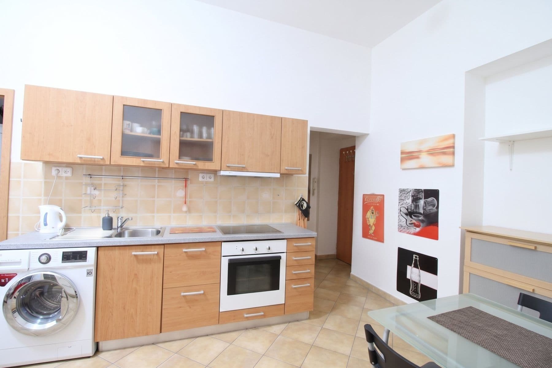 Prenájom bytu 1-izbový 37 m², Řehořova, Praha, Praha Prenájom bytu 1-izbový 37 m², Řehořova, Praha, Praha