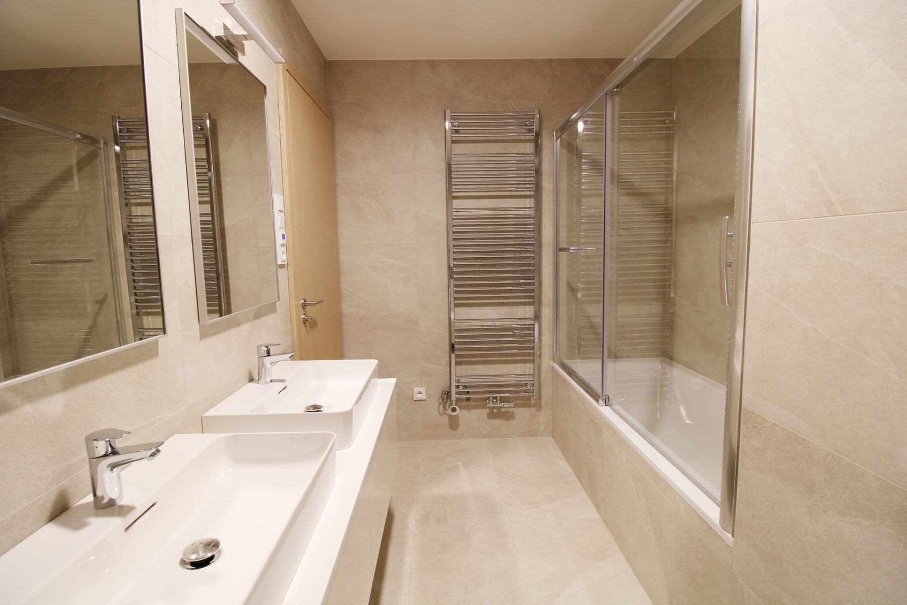 Prenájom bytu 3-izbový 94 m², Pod Juliskou, Praha, Praha Prenájom bytu 3-izbový 94 m², Pod Juliskou, Praha, Praha