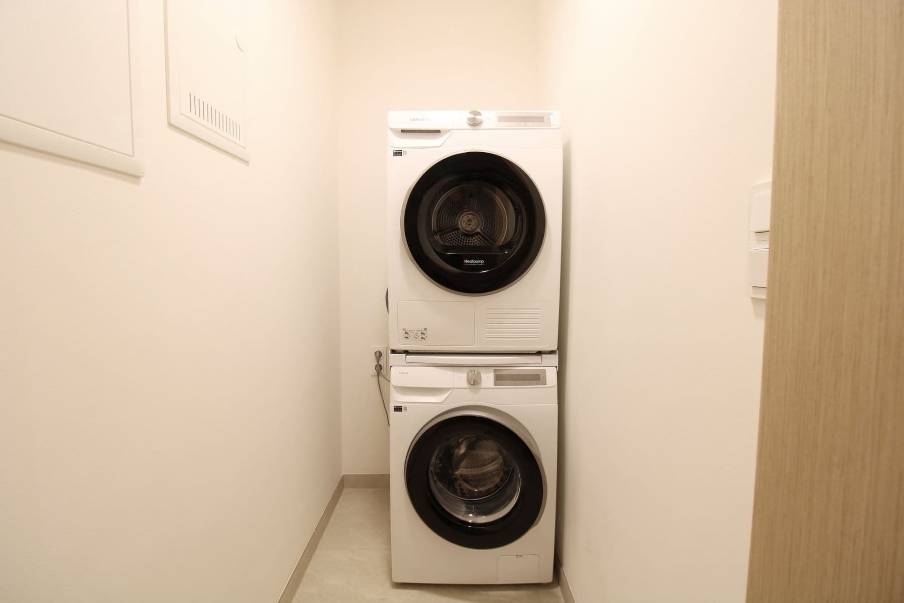 Prenájom bytu 3-izbový 94 m², Pod Juliskou, Praha, Praha Prenájom bytu 3-izbový 94 m², Pod Juliskou, Praha, Praha