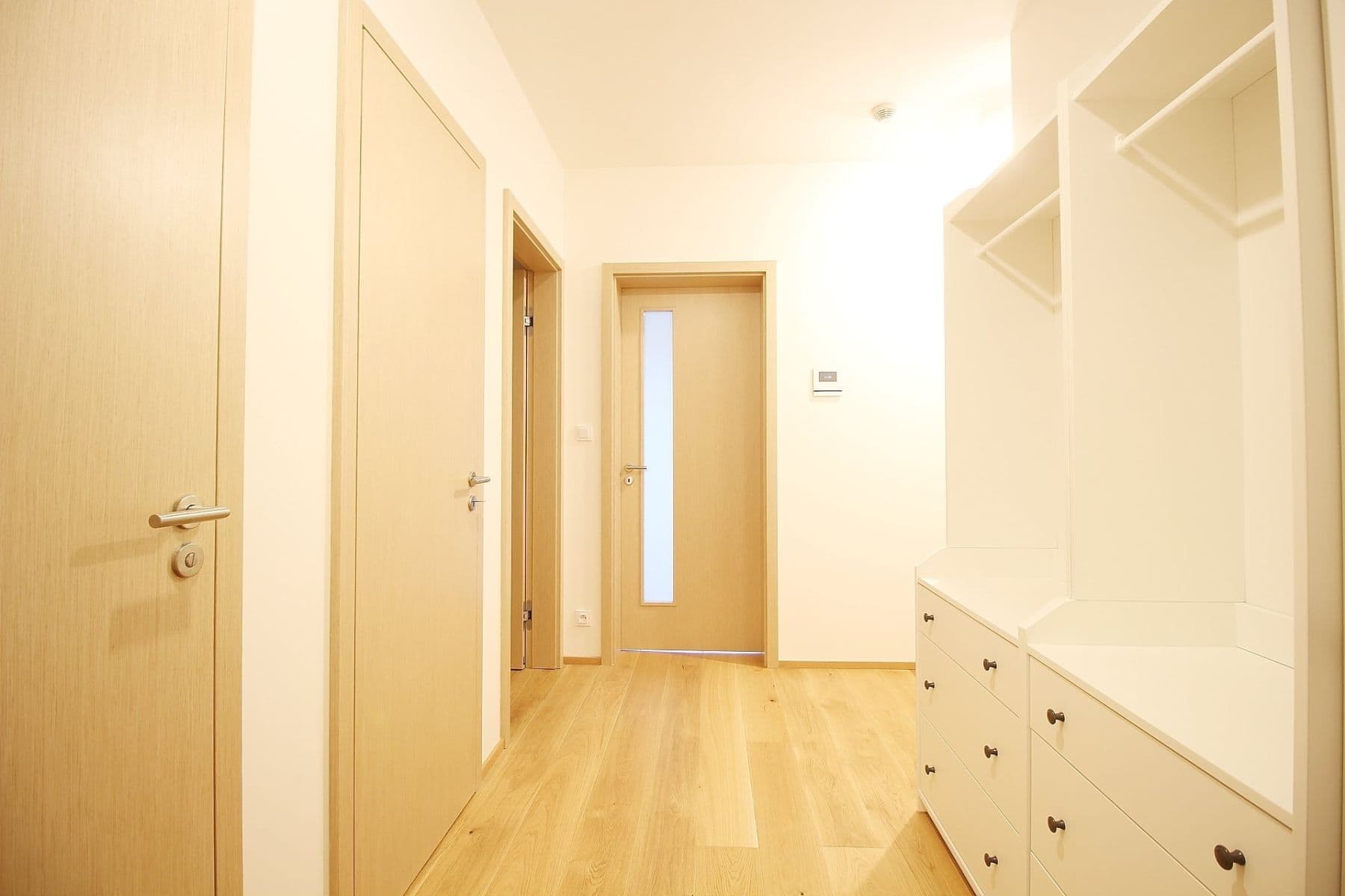 Prenájom bytu 3-izbový 94 m², Pod Juliskou, Praha, Praha Prenájom bytu 3-izbový 94 m², Pod Juliskou, Praha, Praha