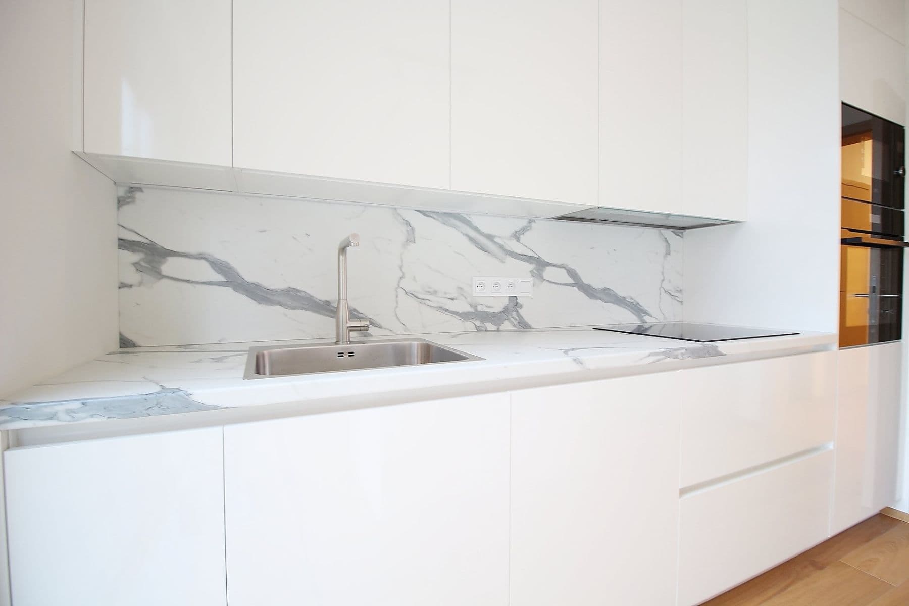 Prenájom bytu 3-izbový 94 m², Pod Juliskou, Praha, Praha Prenájom bytu 3-izbový 94 m², Pod Juliskou, Praha, Praha