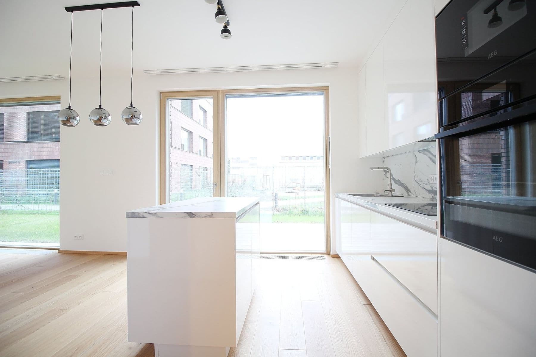 Prenájom bytu 3-izbový 94 m², Pod Juliskou, Praha, Praha Prenájom bytu 3-izbový 94 m², Pod Juliskou, Praha, Praha