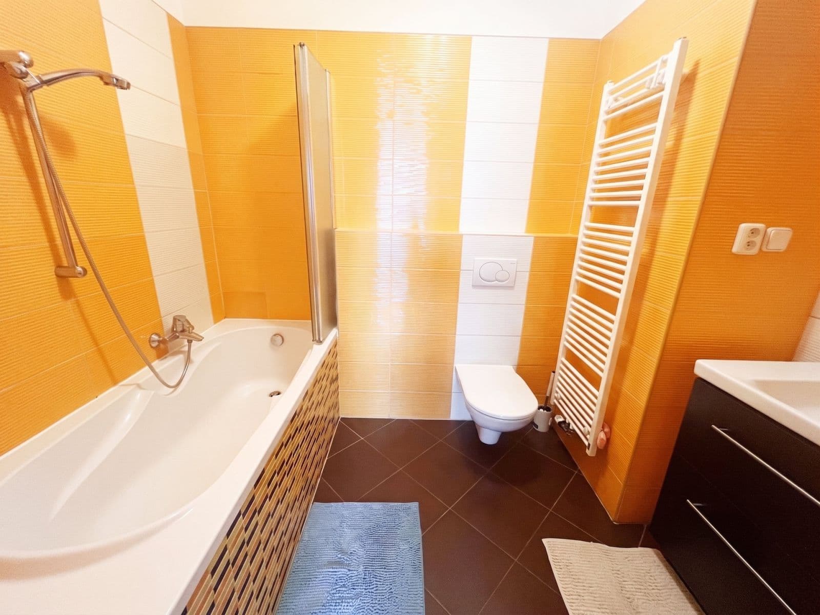Prenájom bytu 2-izbový 62 m², Jana Přibíka, Praha, Praha Prenájom bytu 2-izbový 62 m², Jana Přibíka, Praha, Praha