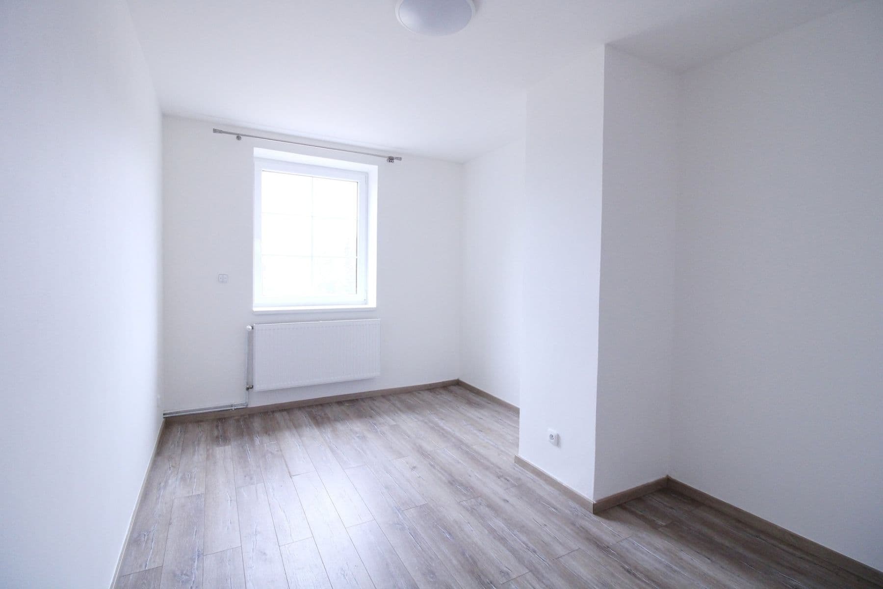 Prenájom bytu 3-izbový 88 m², Branov, Středočeský kraj Prenájom bytu 3-izbový 88 m², Branov, Středočeský kraj
