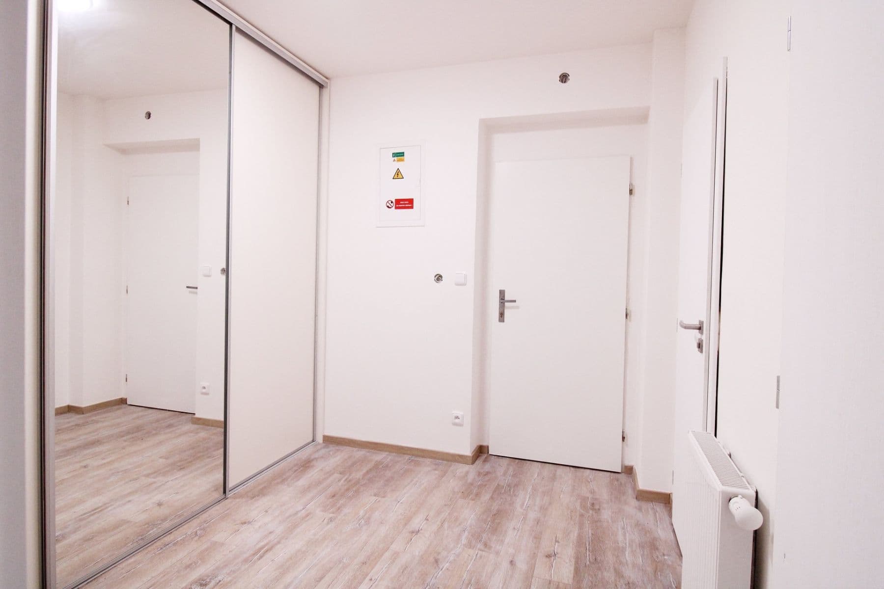 Prenájom bytu 3-izbový 88 m², Branov, Středočeský kraj Prenájom bytu 3-izbový 88 m², Branov, Středočeský kraj