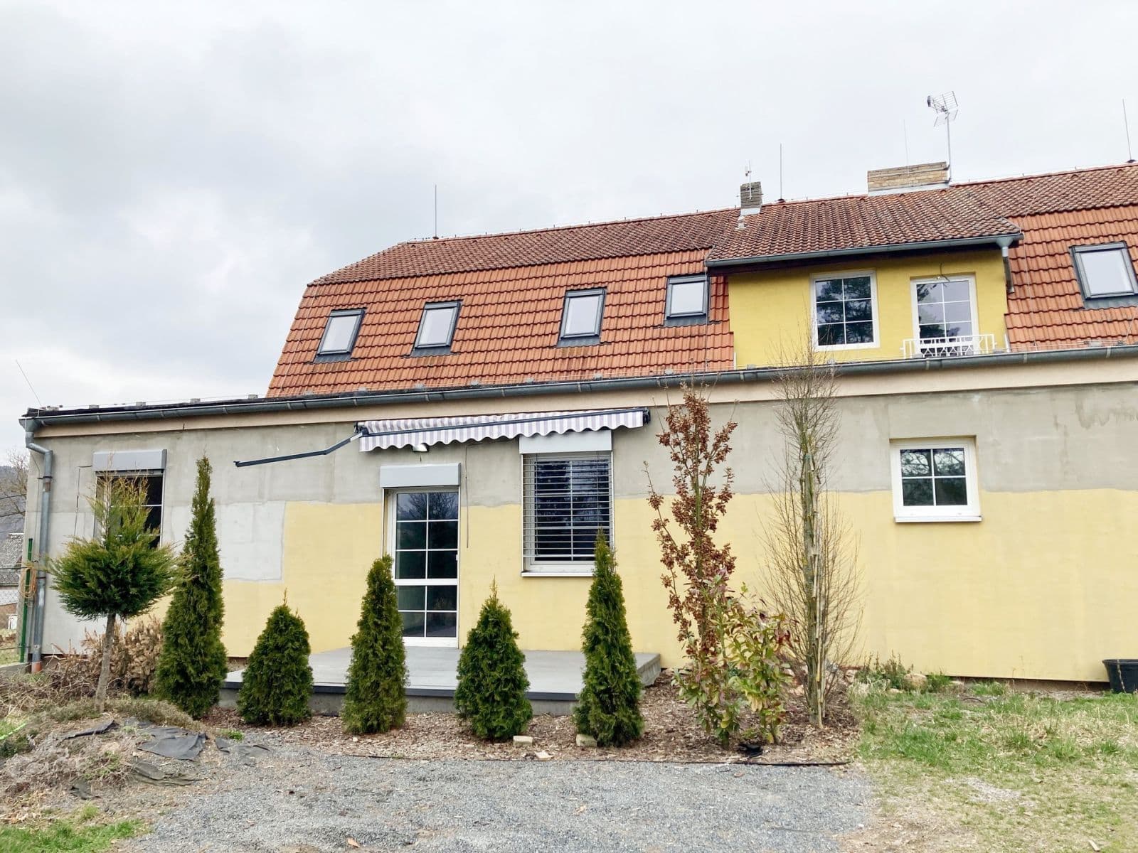 Prenájom bytu 3-izbový 88 m², Branov, Středočeský kraj Prenájom bytu 3-izbový 88 m², Branov, Středočeský kraj