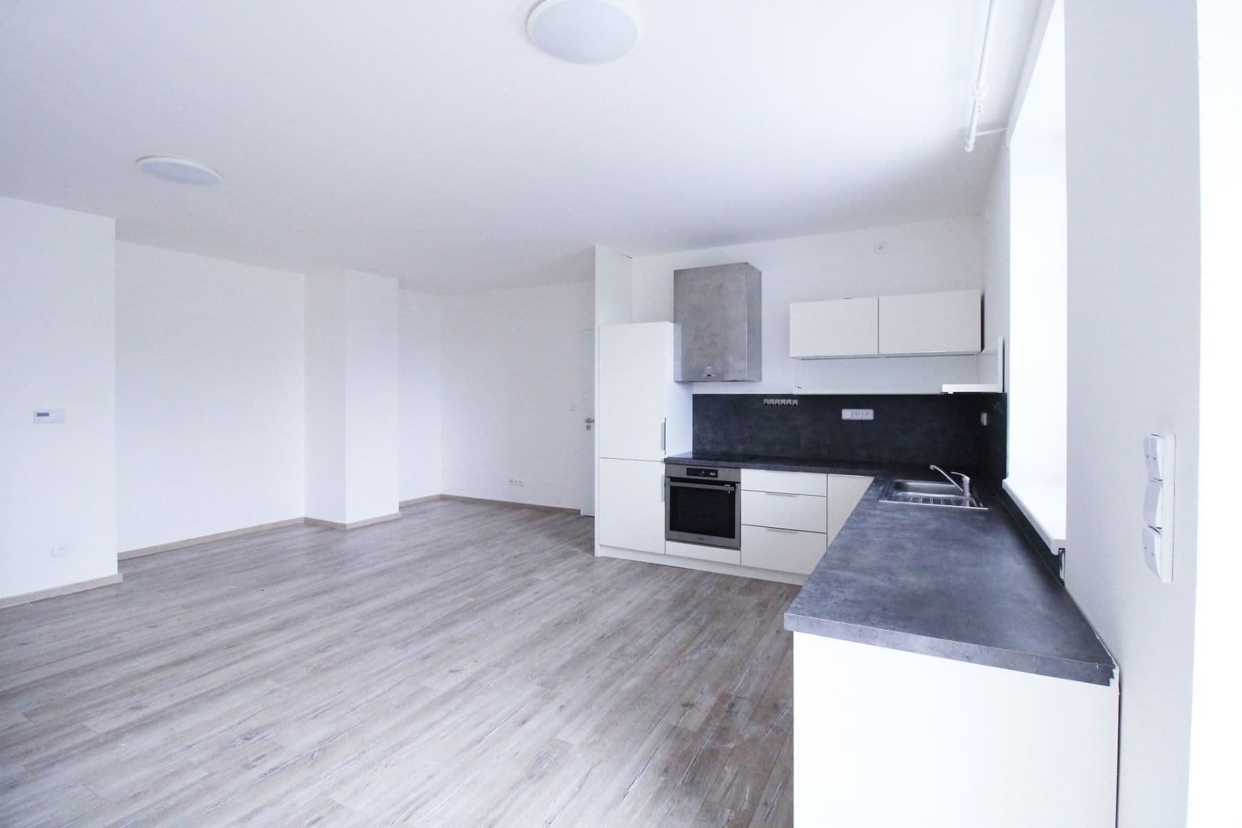 Prenájom bytu 3-izbový 88 m², Branov, Středočeský kraj Prenájom bytu 3-izbový 88 m², Branov, Středočeský kraj