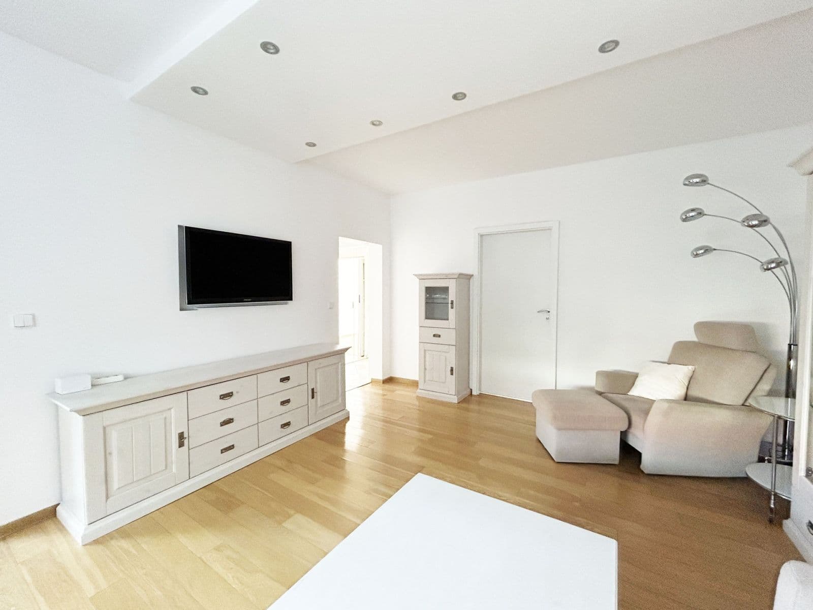 Prenájom bytu 3-izbový 69 m², Machatého, Praha, Praha Prenájom bytu 3-izbový 69 m², Machatého, Praha, Praha