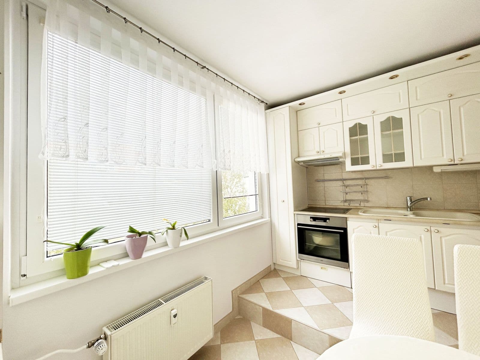 Prenájom bytu 3-izbový 69 m², Machatého, Praha, Praha Prenájom bytu 3-izbový 69 m², Machatého, Praha, Praha