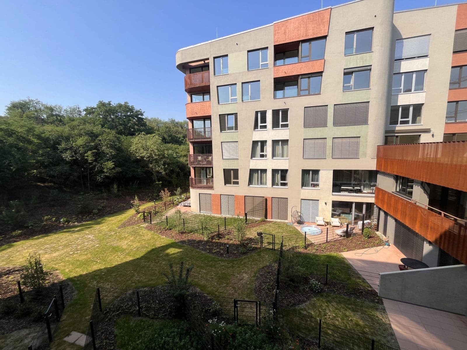 Prenájom bytu 1-izbový 39 m², U Komína, Praha, Praha Prenájom bytu 1-izbový 39 m², U Komína, Praha, Praha