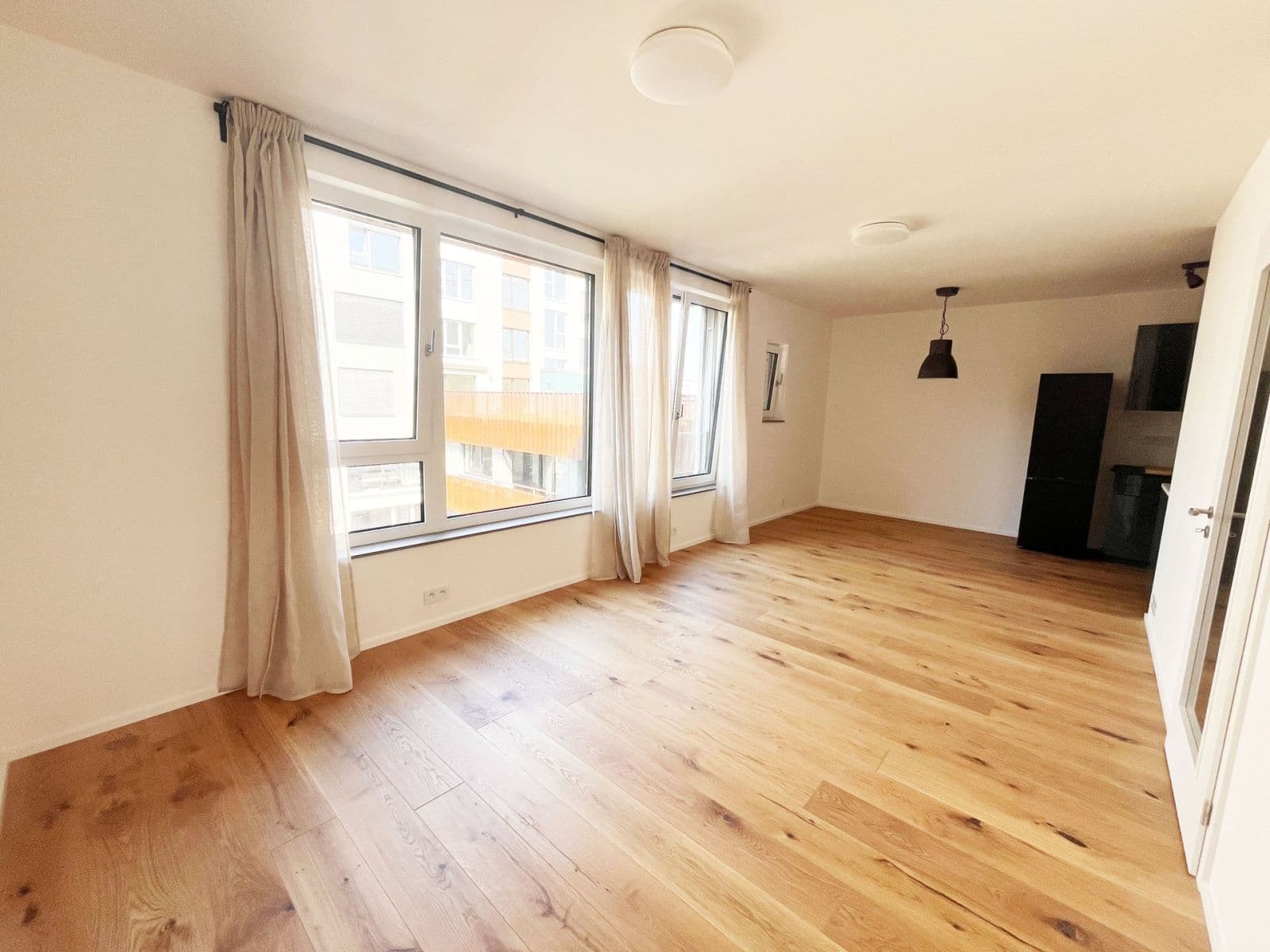 Prenájom bytu 1-izbový 39 m², U Komína, Praha, Praha Prenájom bytu 1-izbový 39 m², U Komína, Praha, Praha
