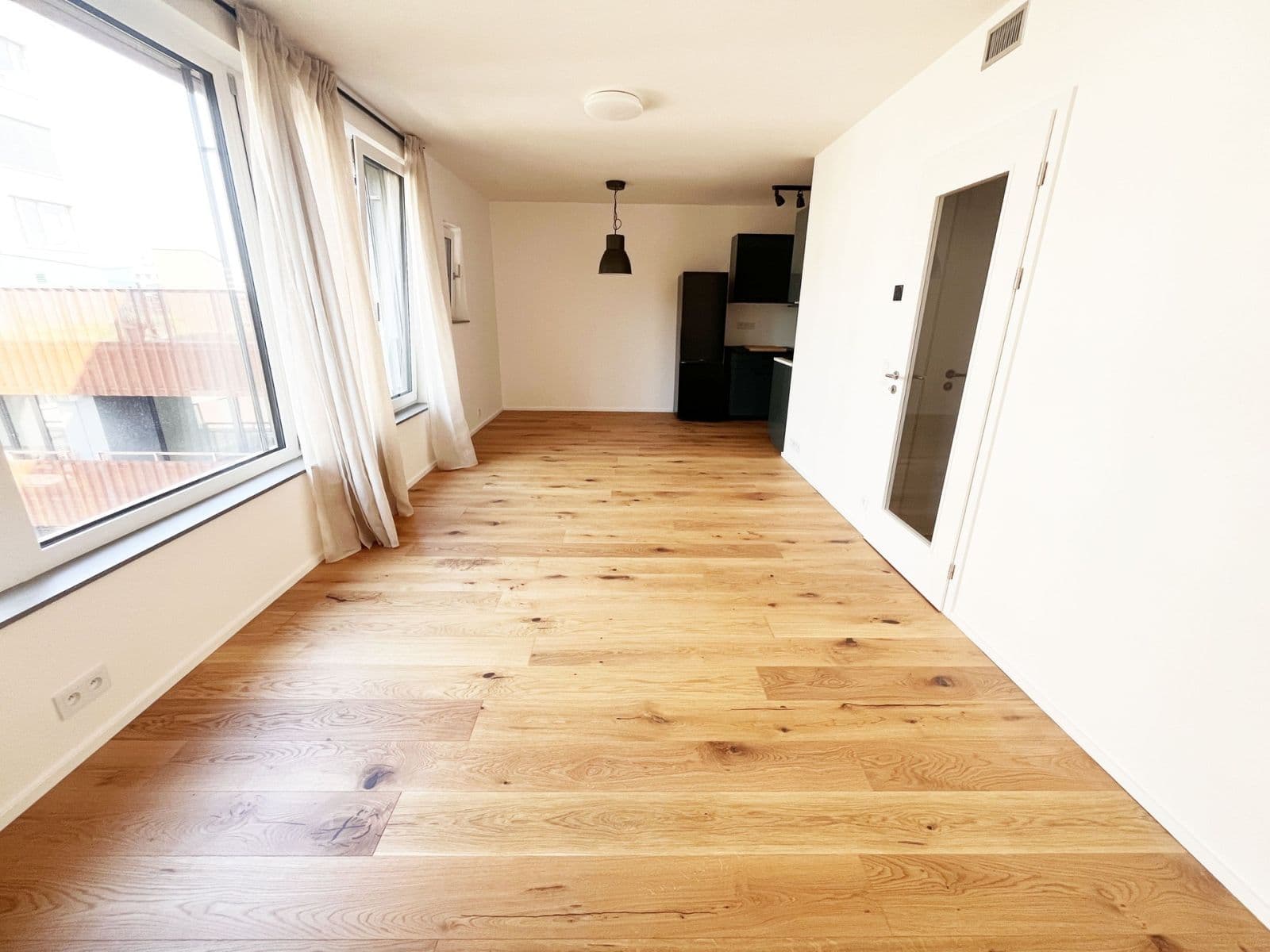 Prenájom bytu 1-izbový 39 m², U Komína, Praha, Praha Prenájom bytu 1-izbový 39 m², U Komína, Praha, Praha
