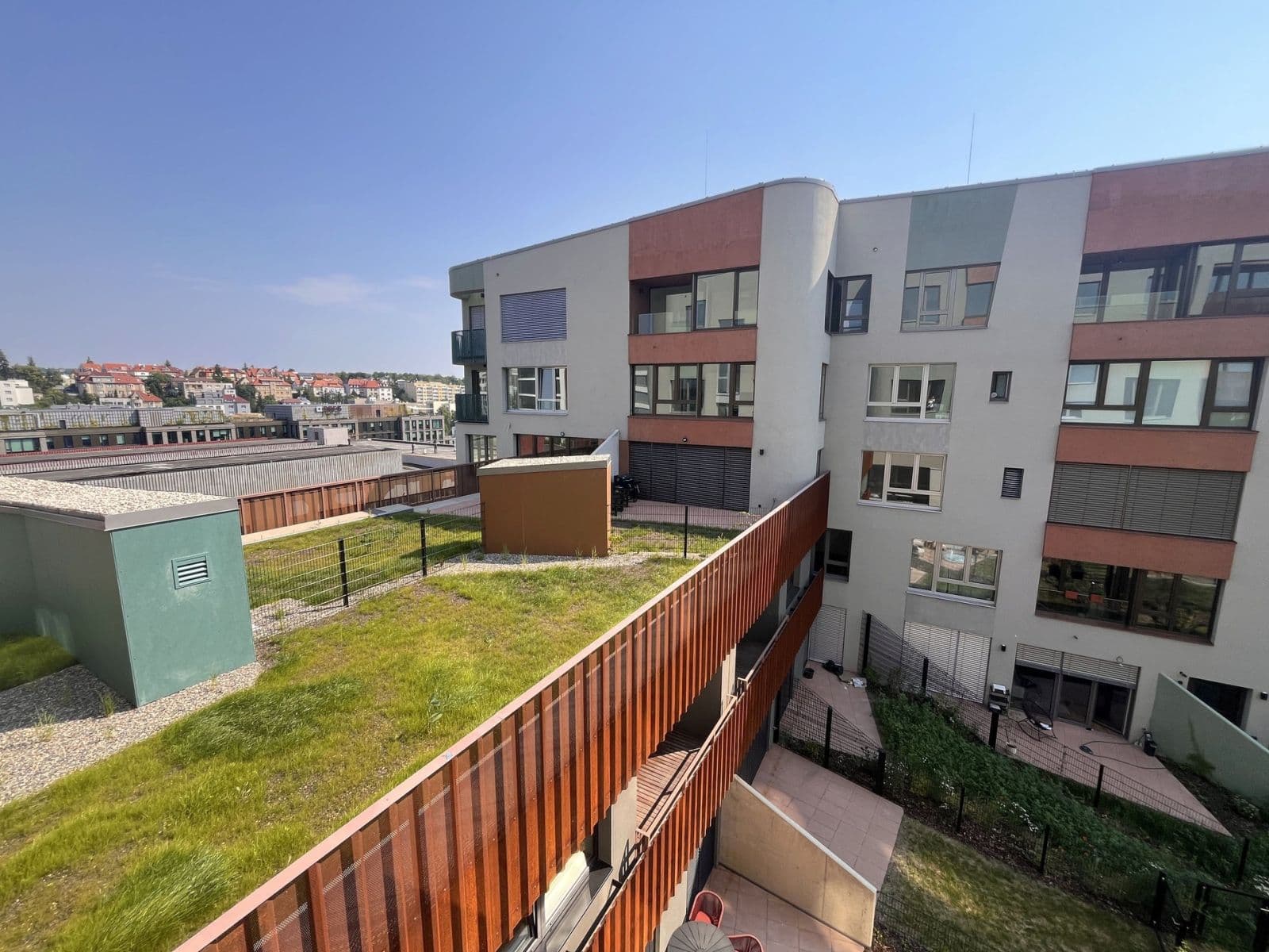 Prenájom bytu 1-izbový 37 m², U Komína, Praha, Praha Prenájom bytu 1-izbový 37 m², U Komína, Praha, Praha