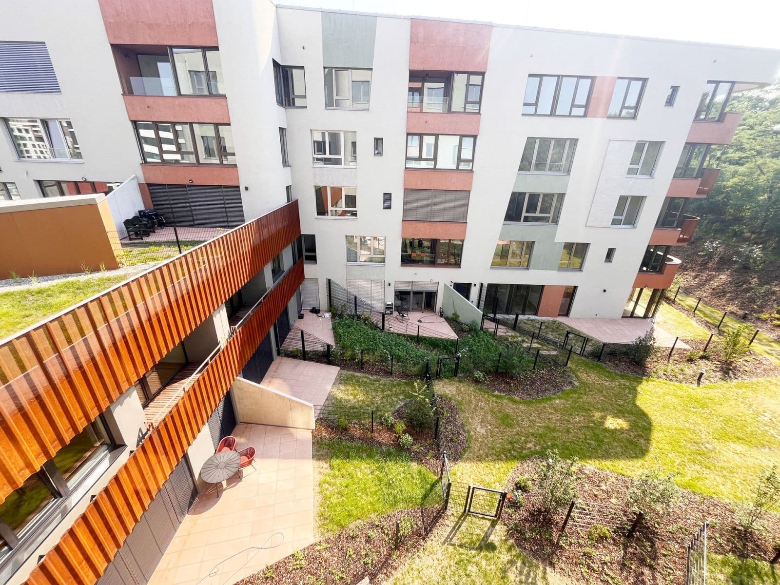 Prenájom bytu 1-izbový 37 m², U Komína, Praha, Praha Prenájom bytu 1-izbový 37 m², U Komína, Praha, Praha