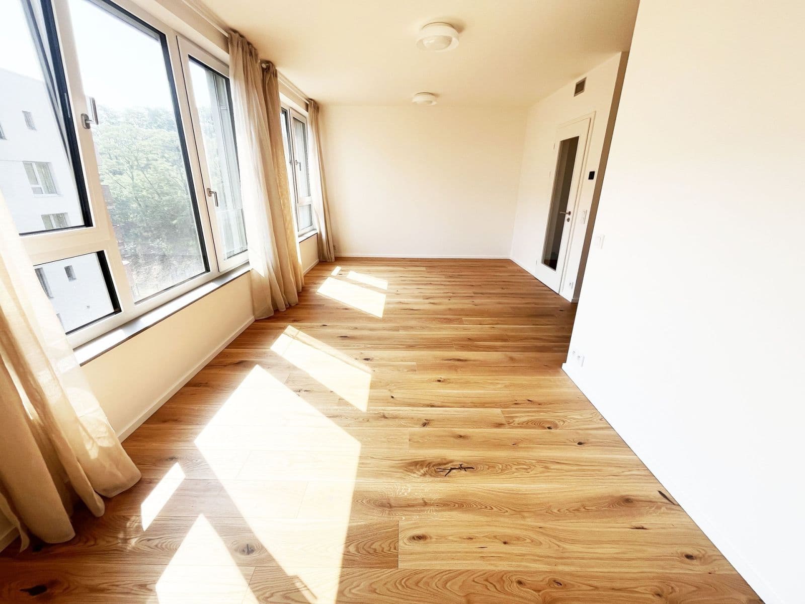 Prenájom bytu 1-izbový 37 m², U Komína, Praha, Praha Prenájom bytu 1-izbový 37 m², U Komína, Praha, Praha