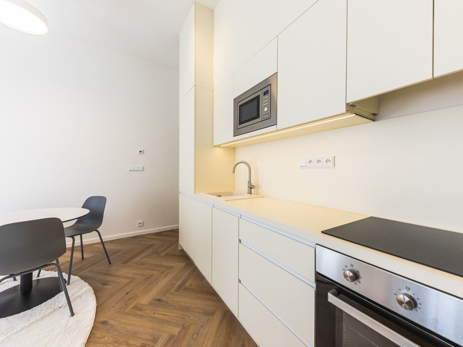 Prenájom bytu 2-izbový 42 m², Sázavská, Praha, Praha Prenájom bytu 2-izbový 42 m², Sázavská, Praha, Praha