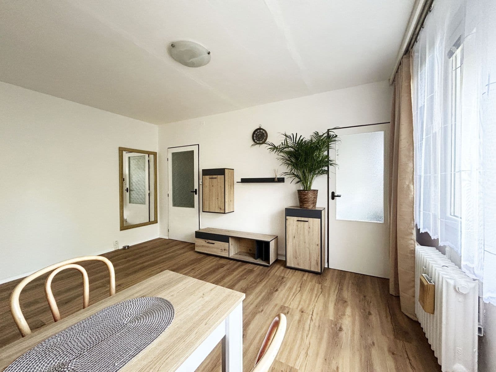 Prenájom bytu 1-izbový 27 m², Varnsdorfská, Praha, Praha Prenájom bytu 1-izbový 27 m², Varnsdorfská, Praha, Praha