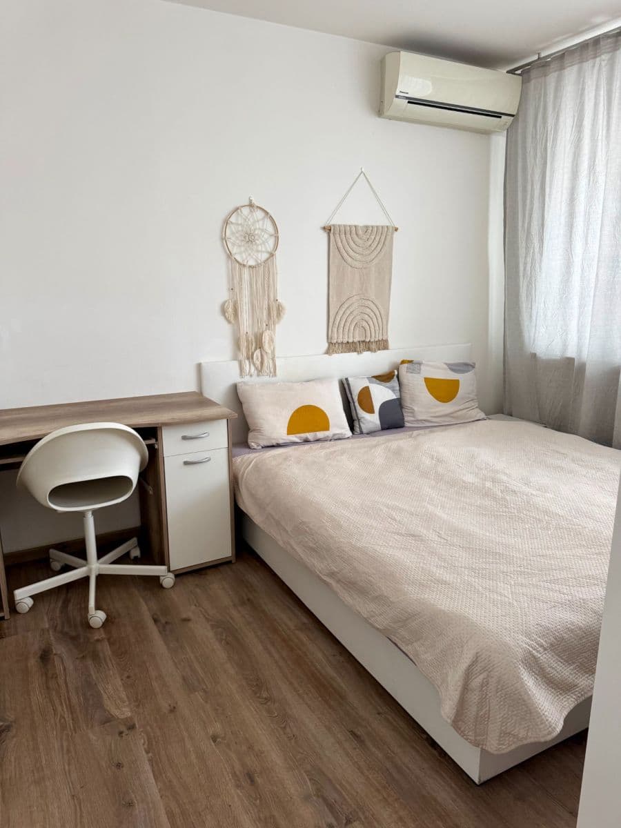 Prenájom bytu 1-izbový 41 m², Lovosická, Praha, Praha Prenájom bytu 1-izbový 41 m², Lovosická, Praha, Praha