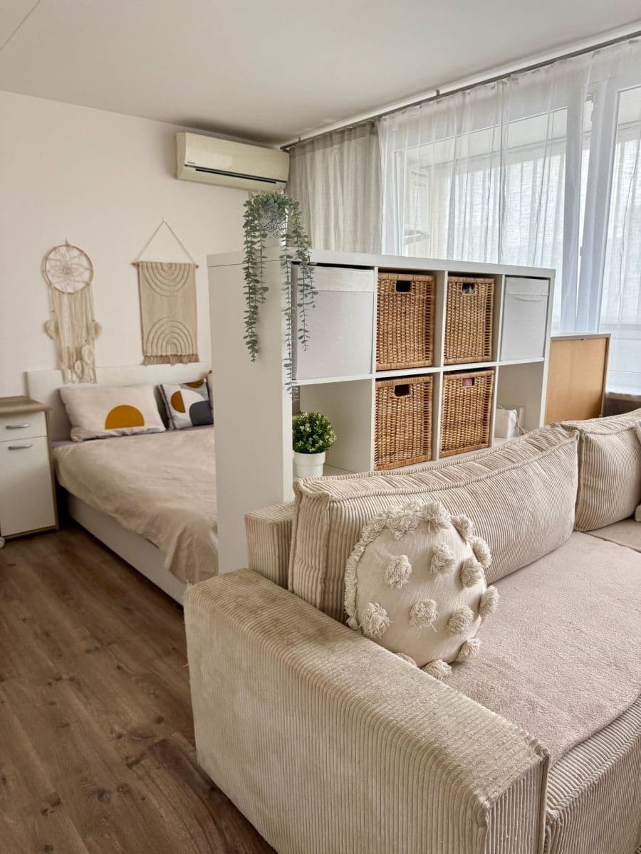 Prenájom bytu 1-izbový 41 m², Lovosická, Praha, Praha Prenájom bytu 1-izbový 41 m², Lovosická, Praha, Praha