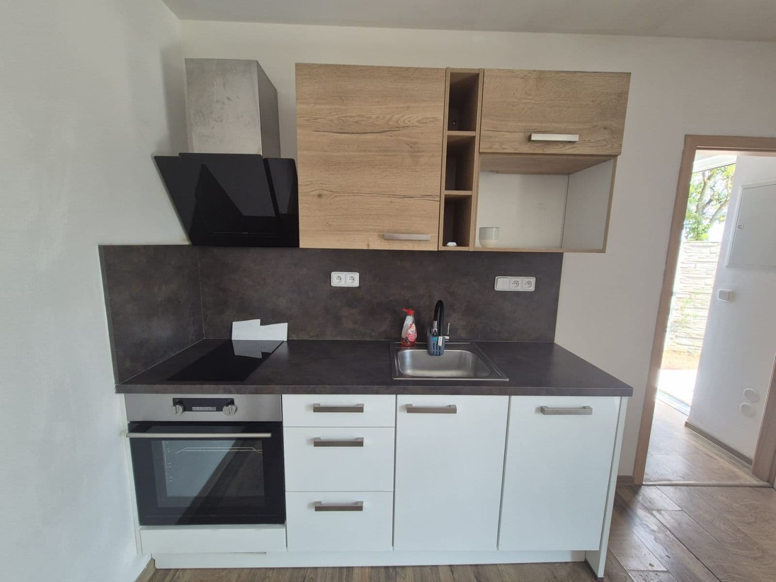 Prenájom bytu 2-izbový 45 m², Na Vyhlídce, Moravany, Jihomoravský kraj Prenájom bytu 2-izbový 45 m², Na Vyhlídce, Moravany, Jihomoravský kraj