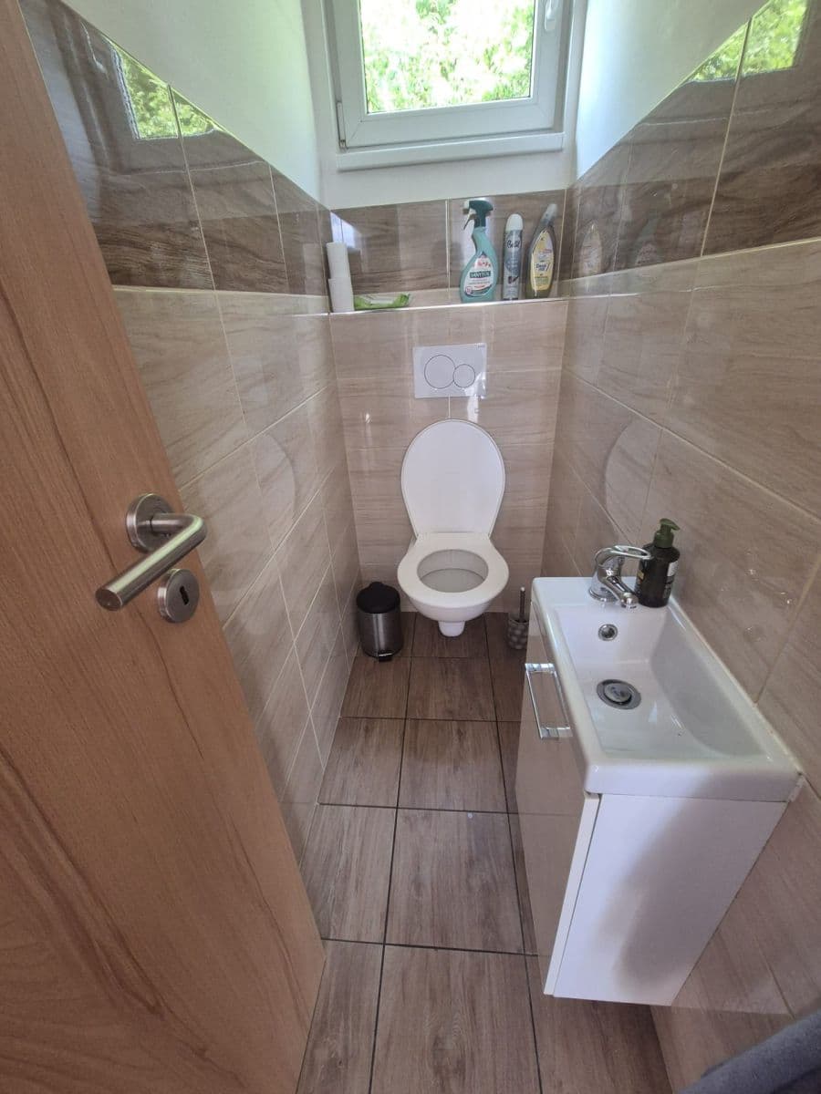 Prenájom bytu 2-izbový 45 m², Na Vyhlídce, Moravany, Jihomoravský kraj Prenájom bytu 2-izbový 45 m², Na Vyhlídce, Moravany, Jihomoravský kraj