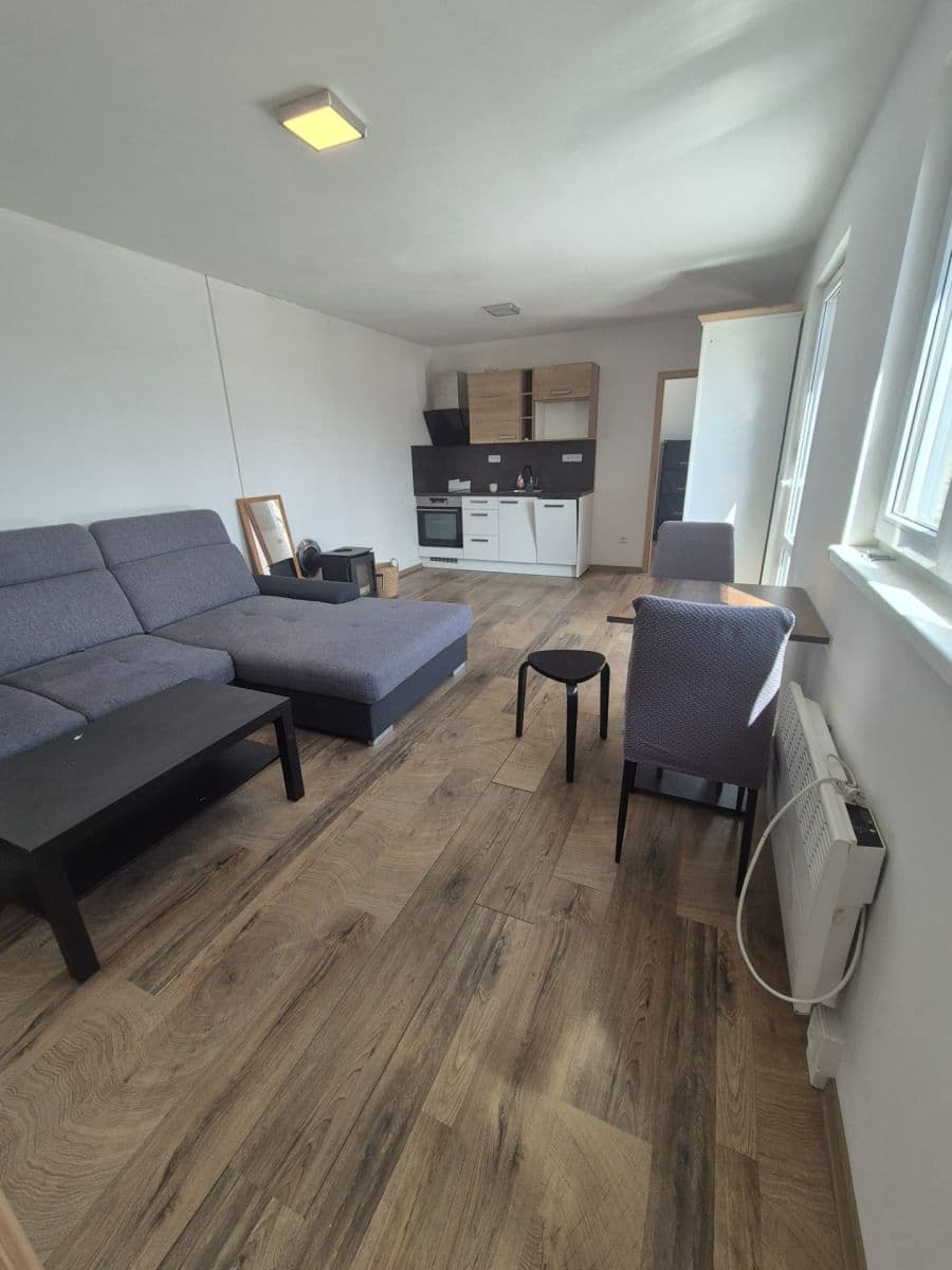 Prenájom bytu 2-izbový 45 m², Na Vyhlídce, Moravany, Jihomoravský kraj Prenájom bytu 2-izbový 45 m², Na Vyhlídce, Moravany, Jihomoravský kraj