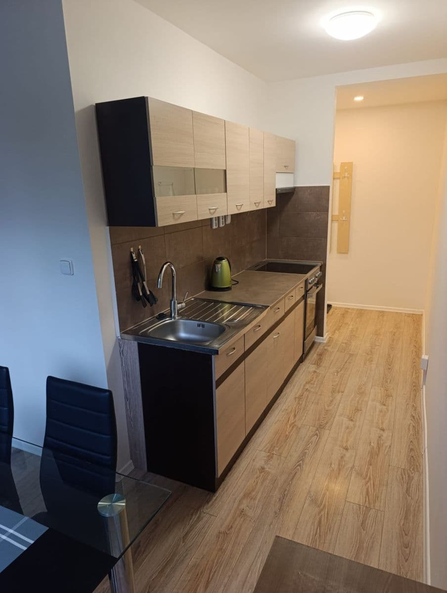 Prenájom bytu 1-izbový 36 m², Vondrákova, Brno, Jihomoravský kraj Prenájom bytu 1-izbový 36 m², Vondrákova, Brno, Jihomoravský kraj