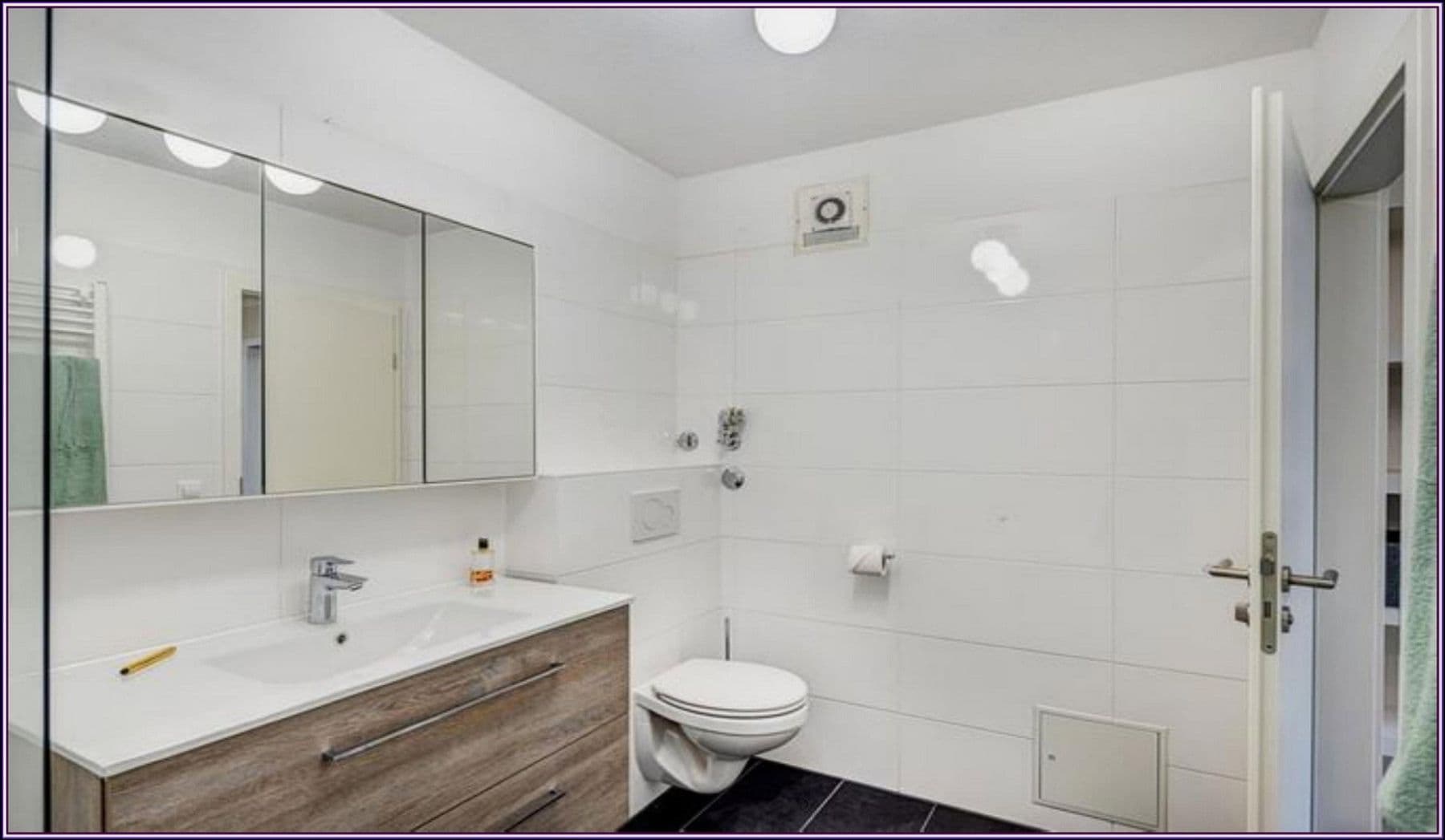 Prenájom bytu 2-izbový 70 m², Sültstraße 18, Berlin, Berlín Prenájom bytu 2-izbový 70 m², Sültstraße 18, Berlin, Berlín