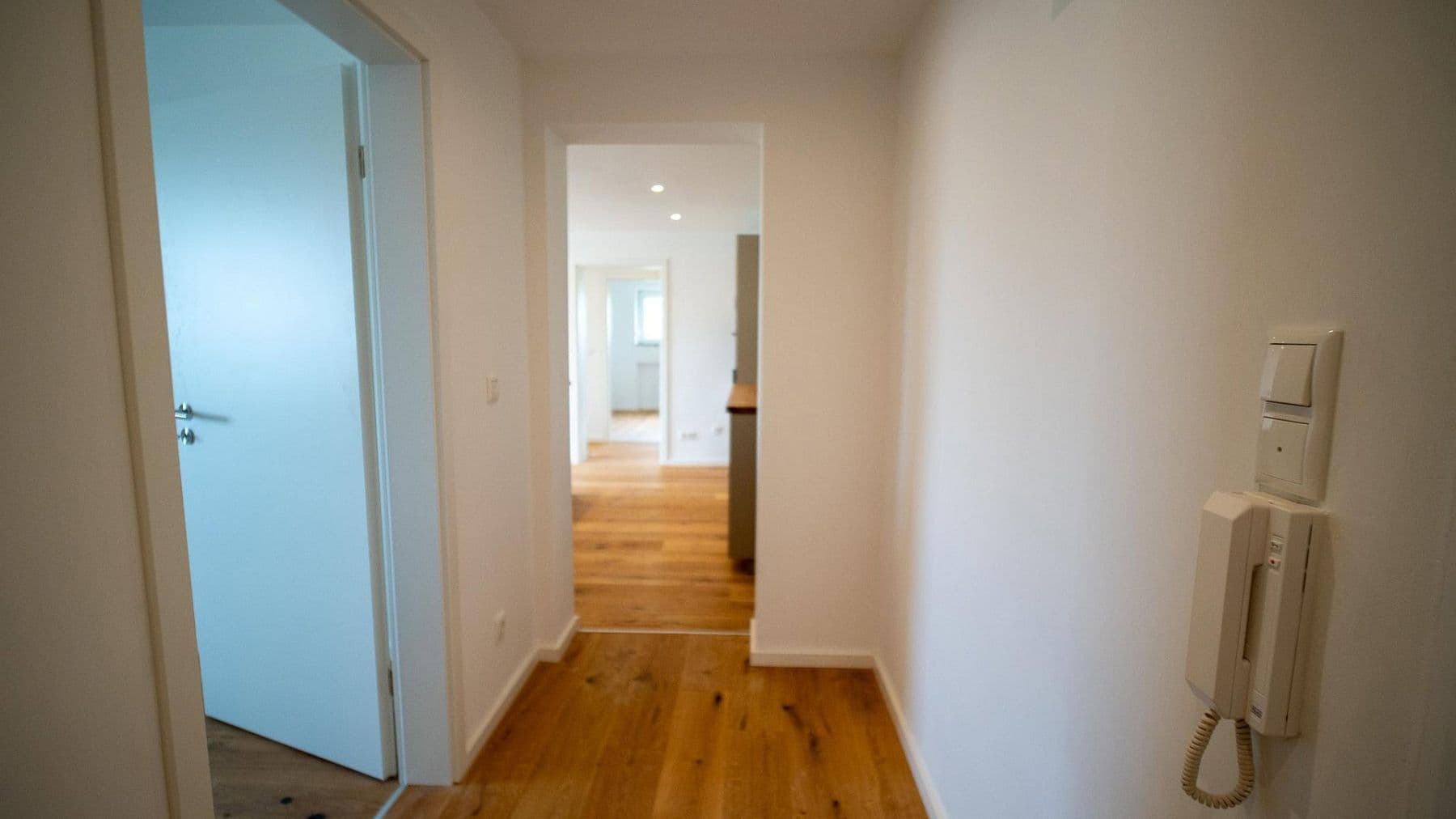 Predaj bytu 4-izbový 83 m², Schaffhauser Straße 16, München, Bavorsko Predaj bytu 4-izbový 83 m², Schaffhauser Straße 16, München, Bavorsko