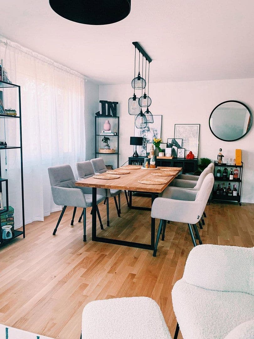 Predaj bytu 4-izbový 113 m², Metzingen, Bádensko-Wurttembersko Predaj bytu 4-izbový 113 m², Metzingen, Bádensko-Wurttembersko