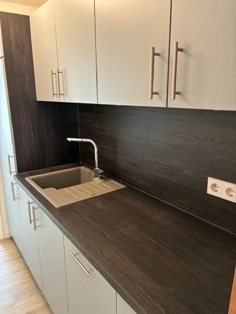 Prenájom kancelárie 500 m², Max-Planck-Straße 22b, Chemnitz, Sasko Prenájom kancelárie 500 m², Max-Planck-Straße 22b, Chemnitz, Sasko