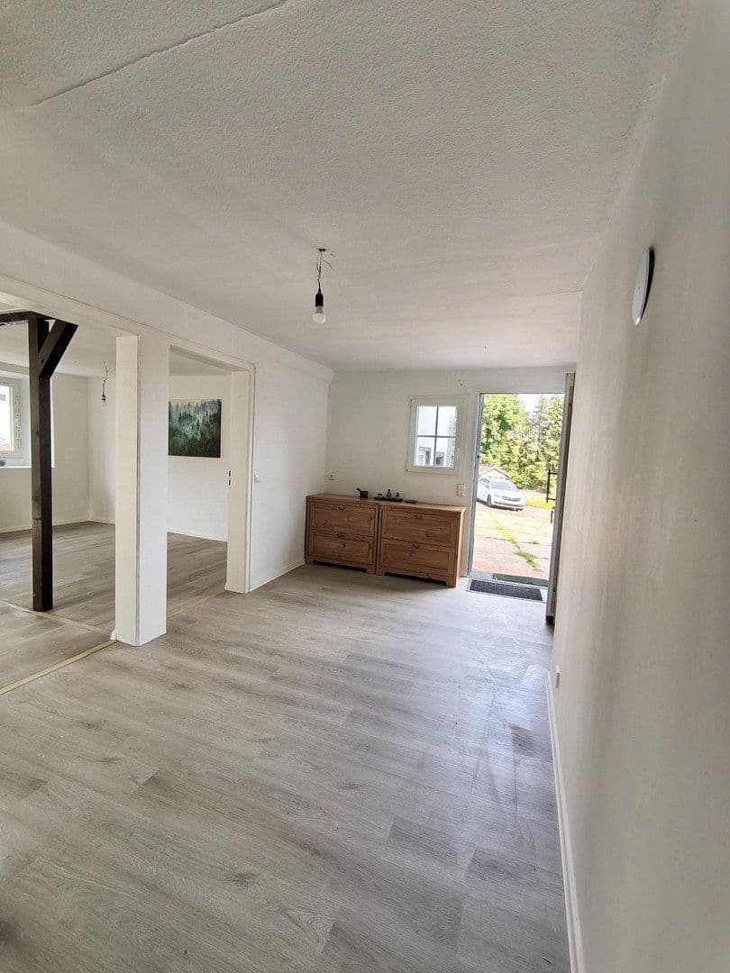 Predaj domu 259 m², pozemok 718 m², Euskirchenerstr. 33, Nettersheim, Severné Porýnie - Westfálsko Predaj domu 259 m², pozemok 718 m², Euskirchenerstr. 33, Nettersheim, Severné Porýnie - Westfálsko