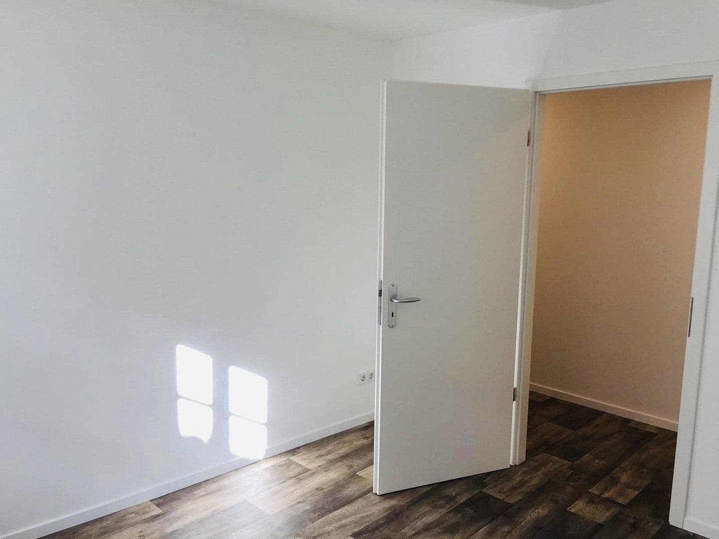 Prenájom bytu 4-izbový 100 m², Tanzberg 1, Meiningen, Durínsko Prenájom bytu 4-izbový 100 m², Tanzberg 1, Meiningen, Durínsko