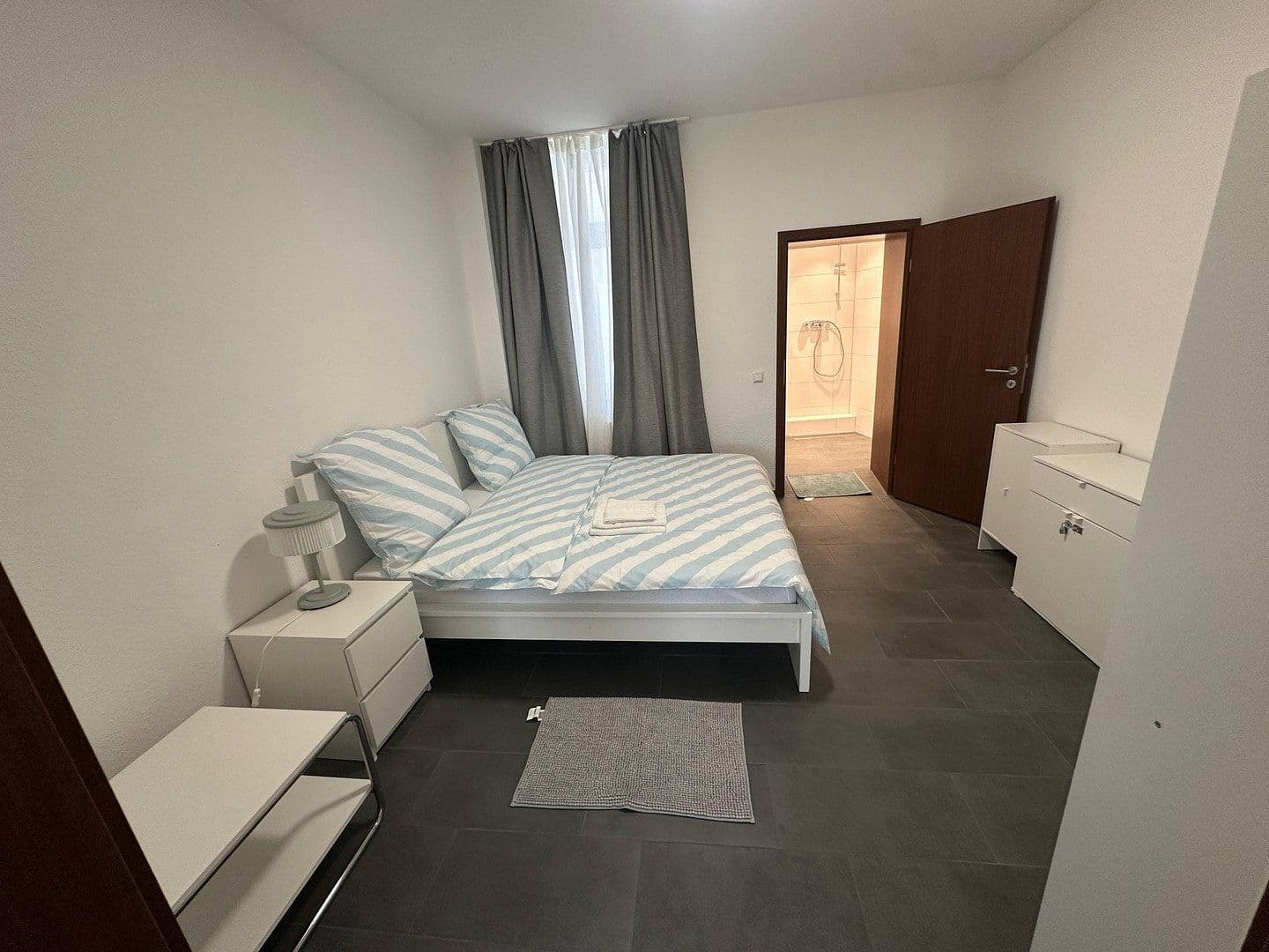 Prenájom bytu 1-izbový 45 m², Am Ringerberg 36, Mönchengladbach, Severné Porýnie - Westfálsko Prenájom bytu 1-izbový 45 m², Am Ringerberg 36, Mönchengladbach, Severné Porýnie - Westfálsko