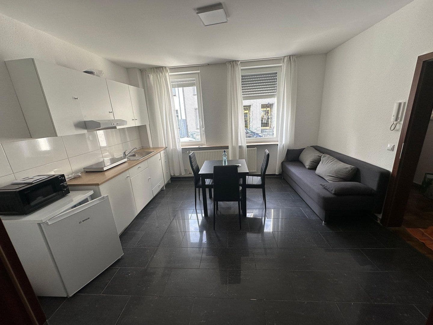 Prenájom bytu 1-izbový 45 m², Am Ringerberg 36, Mönchengladbach, Severné Porýnie - Westfálsko Prenájom bytu 1-izbový 45 m², Am Ringerberg 36, Mönchengladbach, Severné Porýnie - Westfálsko