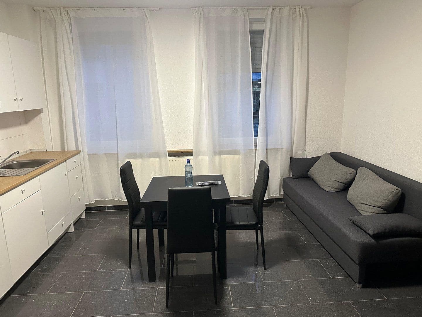 Prenájom bytu 1-izbový 45 m², Am Ringerberg 36, Mönchengladbach, Severné Porýnie - Westfálsko Prenájom bytu 1-izbový 45 m², Am Ringerberg 36, Mönchengladbach, Severné Porýnie - Westfálsko